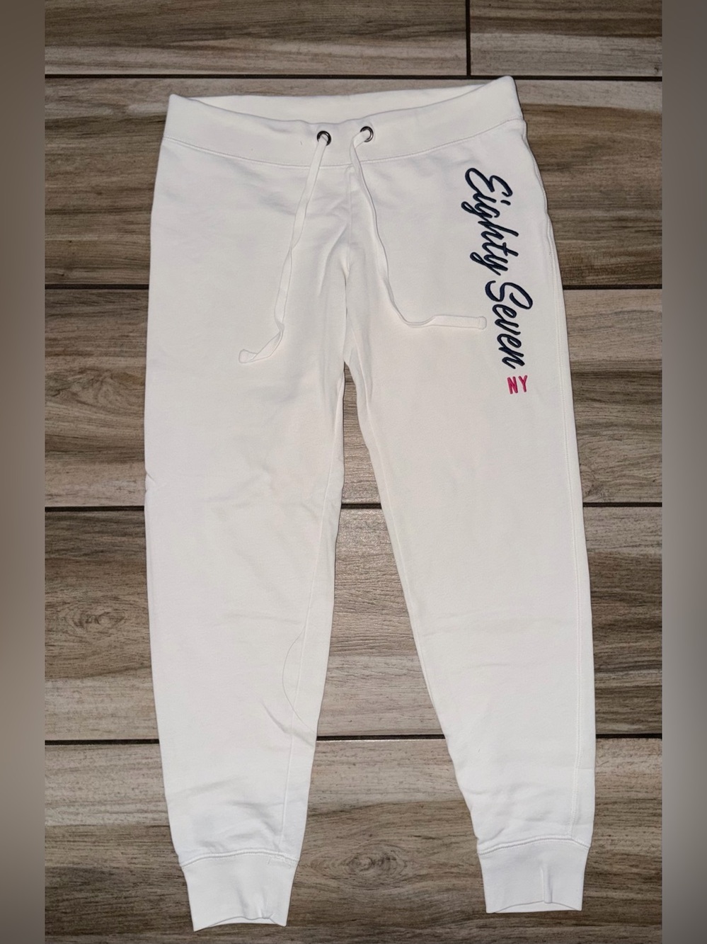 Aeropostale White 'Eighty Seven NY' Drawstring Joggers